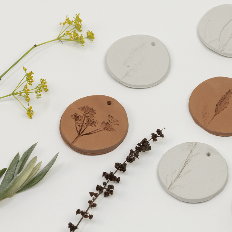 MILAN Modelovací hmota MILAN Natural Clay 400 gr. terakotová barva, na vzduchu tvrdnoucí